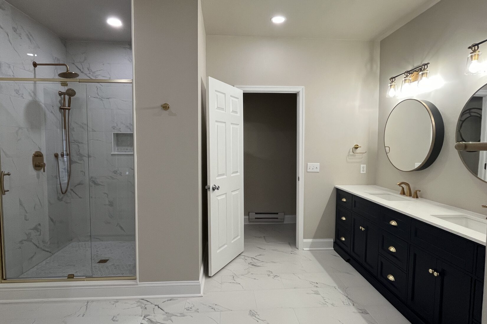 Lower Level Bath