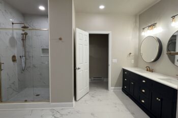 Lower Level Bath